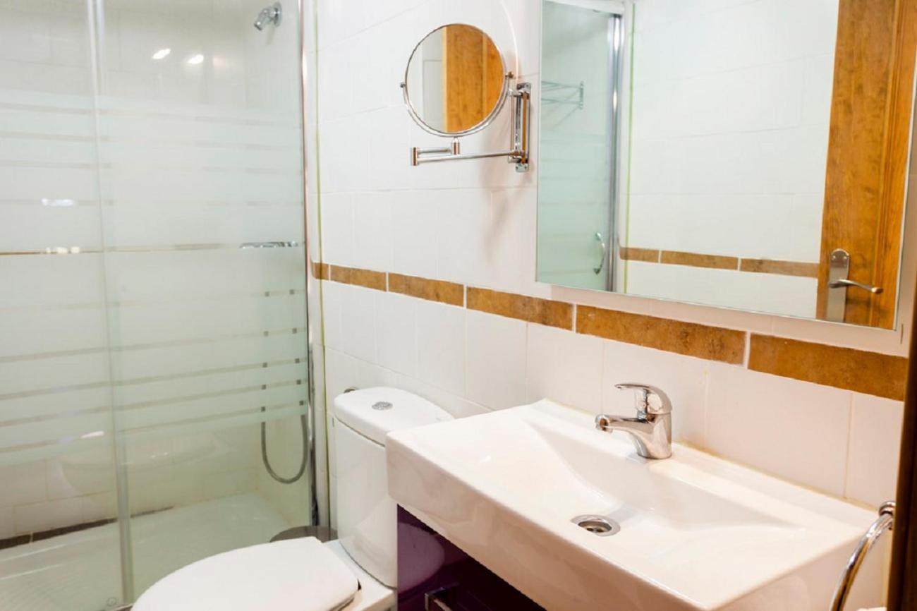 Apartamentos Casa Samper Santa Eulalia de Gállego Oda fotoğraf