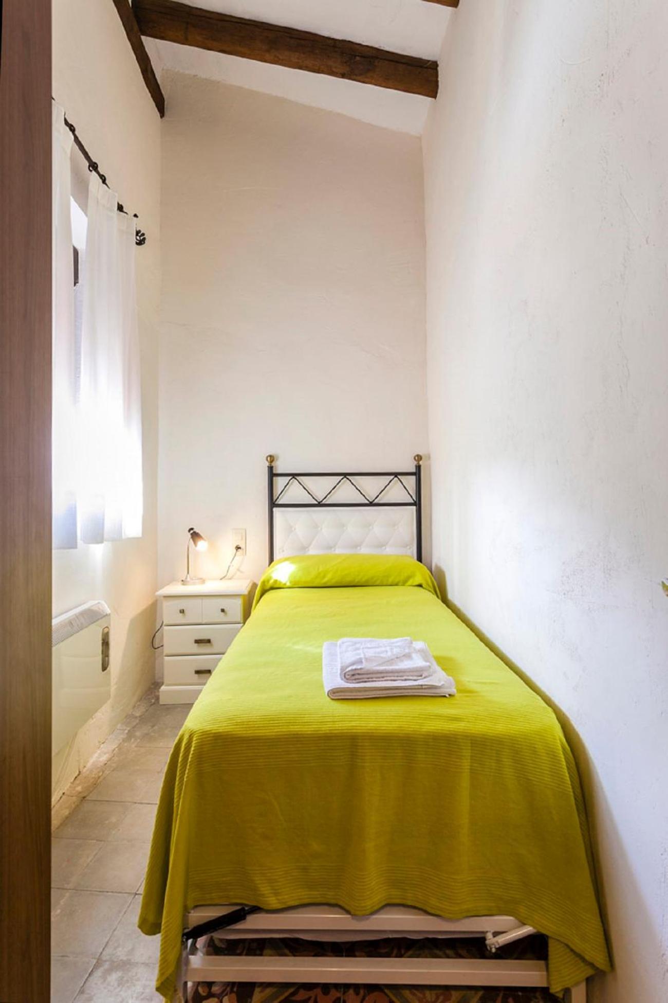 Apartamentos Casa Samper Santa Eulalia de Gállego Oda fotoğraf