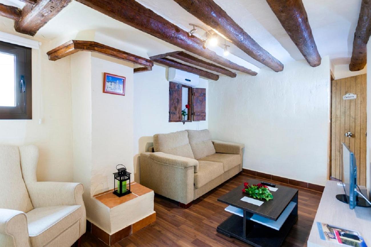 Apartamentos Casa Samper Santa Eulalia de Gállego Oda fotoğraf