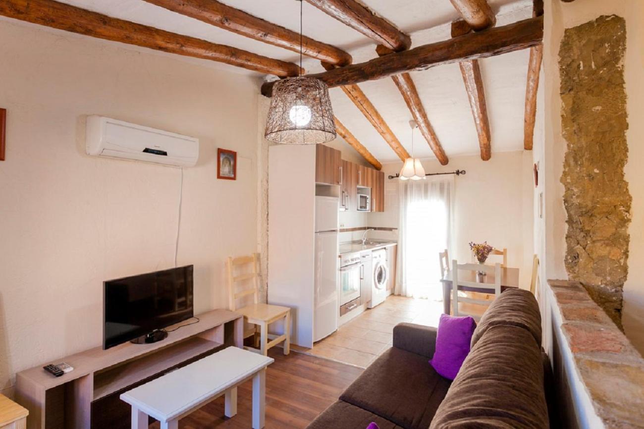 Apartamentos Casa Samper Santa Eulalia de Gállego Oda fotoğraf